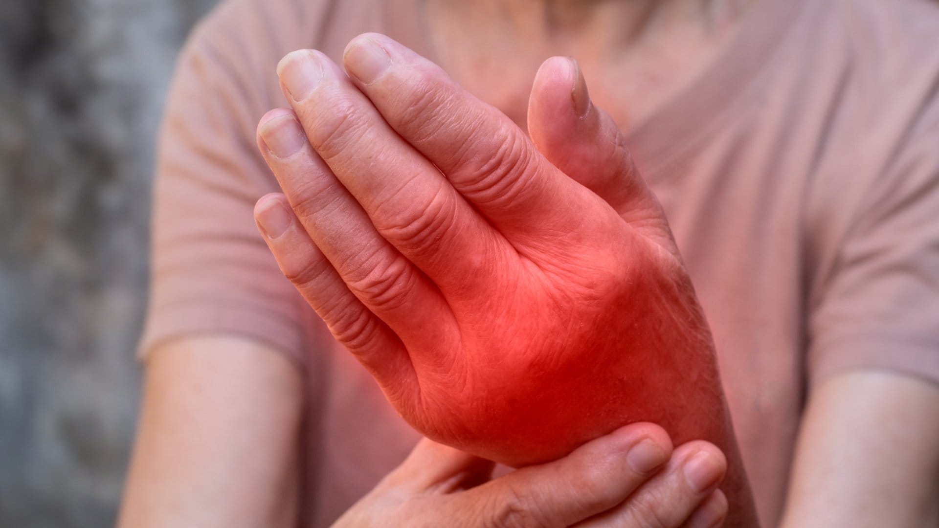 tendonitis cause swelling