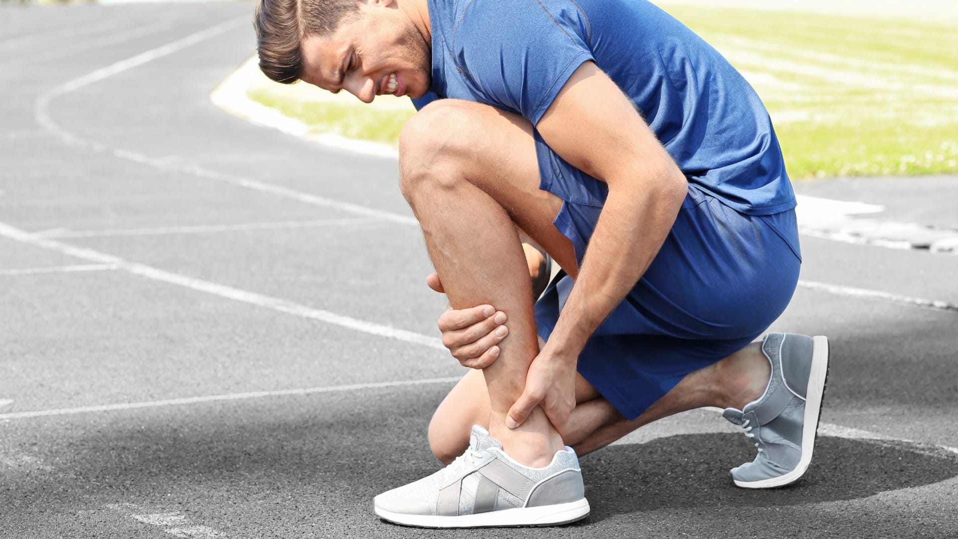 Symptoms of a Foot Sprain