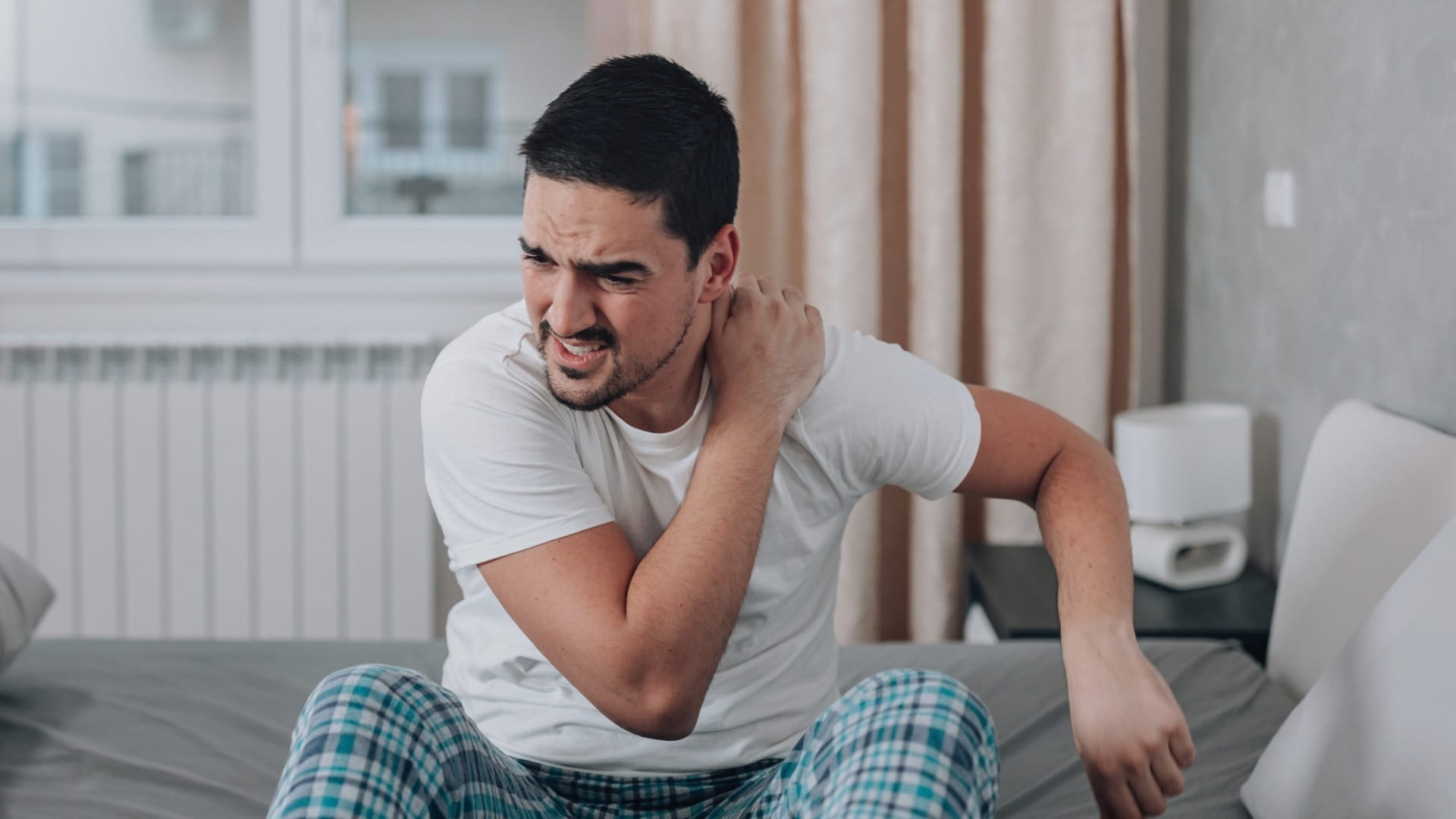 Common Symptoms of Shoulder Calcification